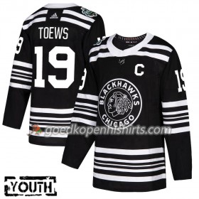 Chicago Blackhawks Jonathan Toews 19 2019 Winter Classic Adidas Zwart Authentic Shirt - Kinderen